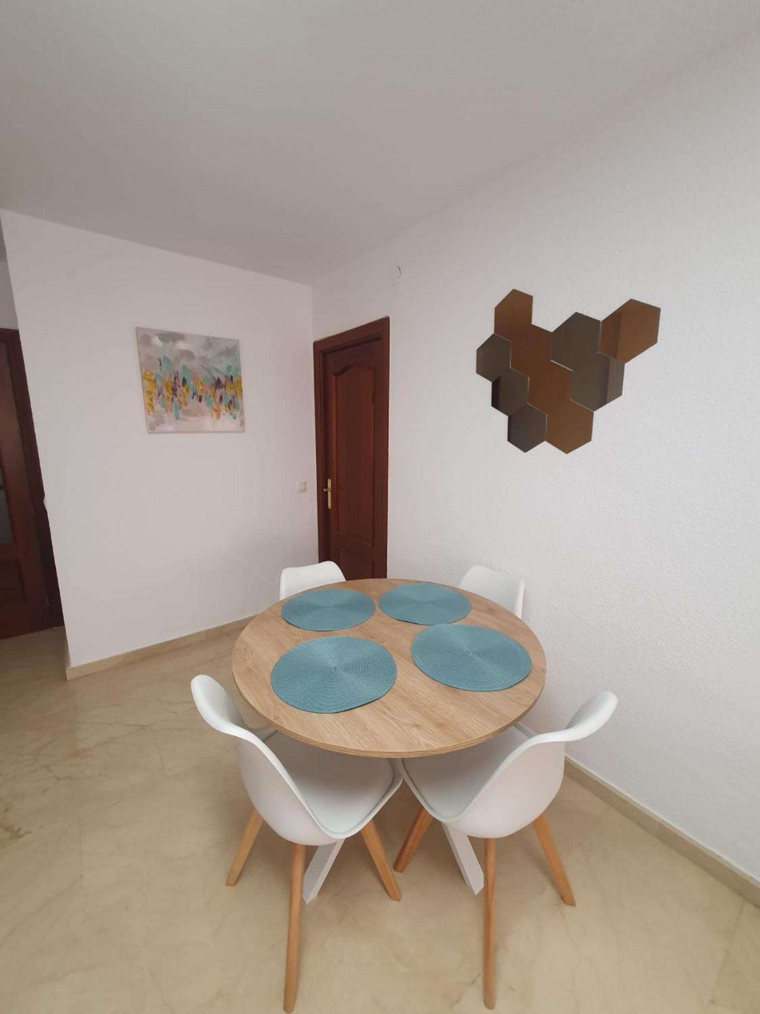 Apartament Estacion Del Mar Malaga Zewnętrze zdjęcie