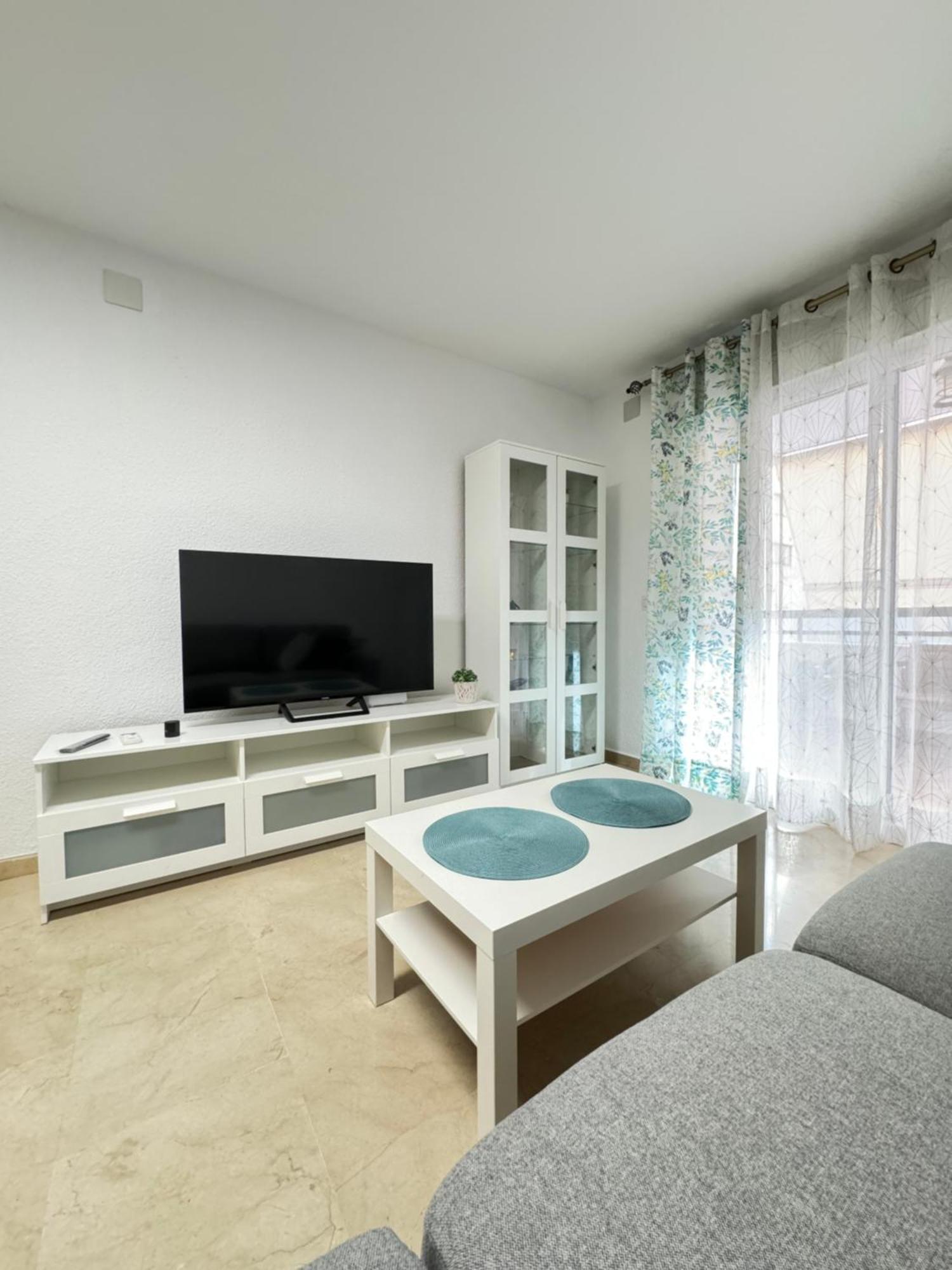 Apartament Estacion Del Mar Malaga Zewnętrze zdjęcie